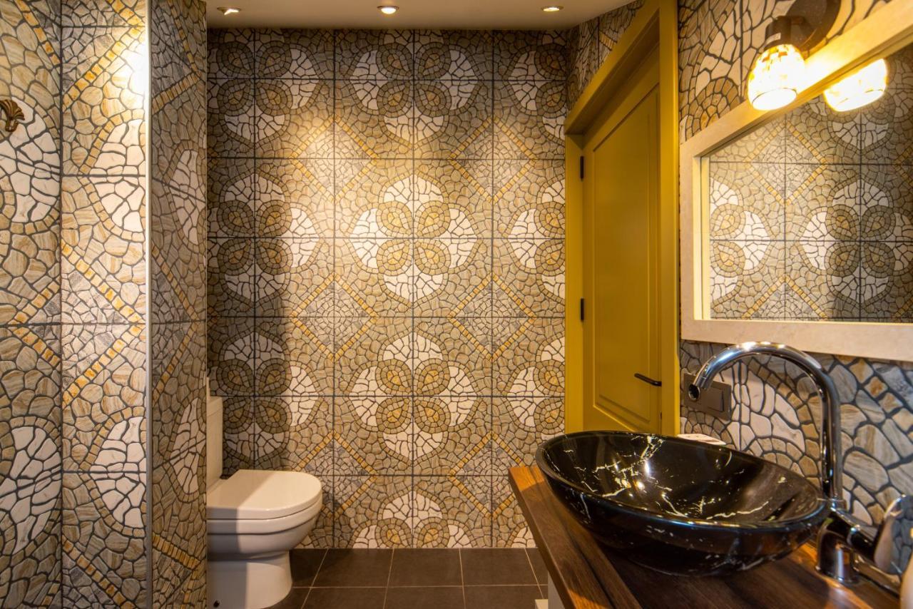 Luxury 4 Bedroom Apartment #1 In The City Center Of Tbilisi Exterior foto